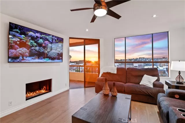 MLS: OC24063696 Condo For Sale