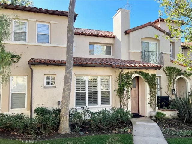 MLS: OC24063840 Condo For Sale