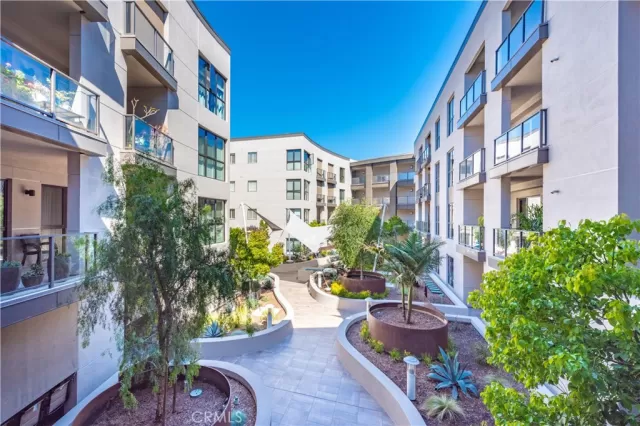 MLS: OC24063858 Condo For Sale