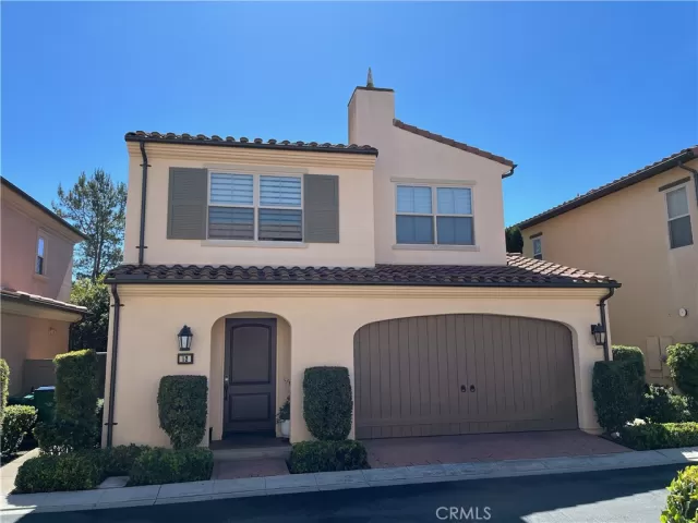 MLS: OC24063924 Condo For Sale