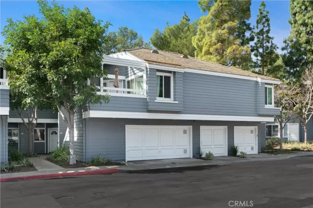 MLS: OC24063975 Condo For Sale