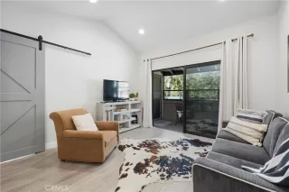 Photo #2: OC24064027 Listing 