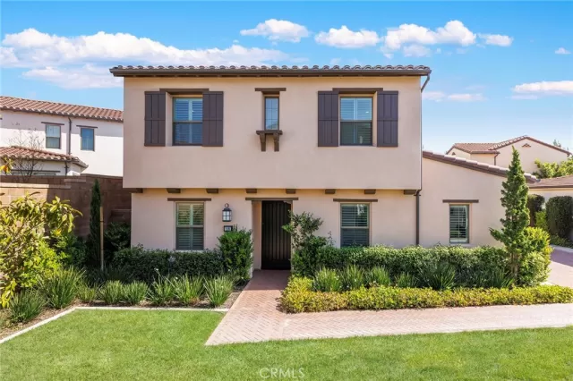 MLS: OC24064319 Condo For Sale