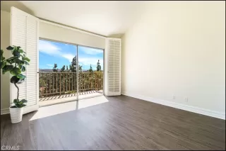 Photo #6: OC24064337 Listing