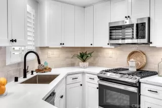 Photo #4: OC24064407 Listing 