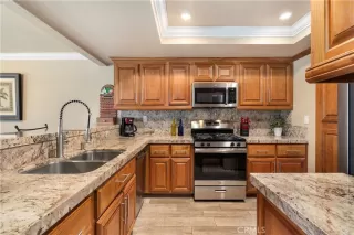 Photo #2: OC24065019 Listing