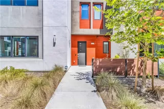 Photo #2: OC24065605 Listing 