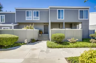 Photo #2: OC24065703 Listing 