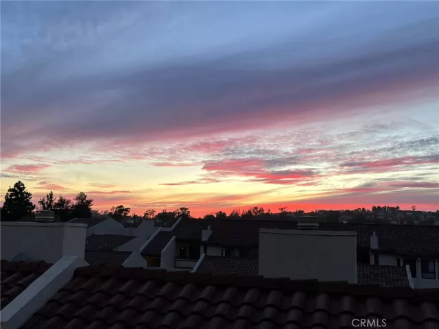 MLS: OC24065783 Condo For Sale