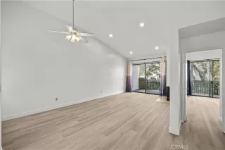 Photo #4: OC24065863 Listing 