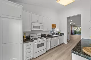 Photo #5: OC24065863 Listing 