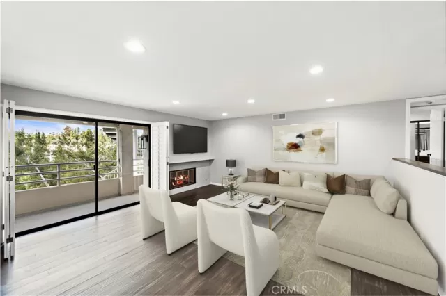 MLS: OC24066196 Condo For Sale