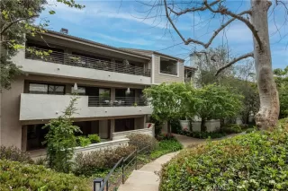 Photo #1: OC24066318 Listing 