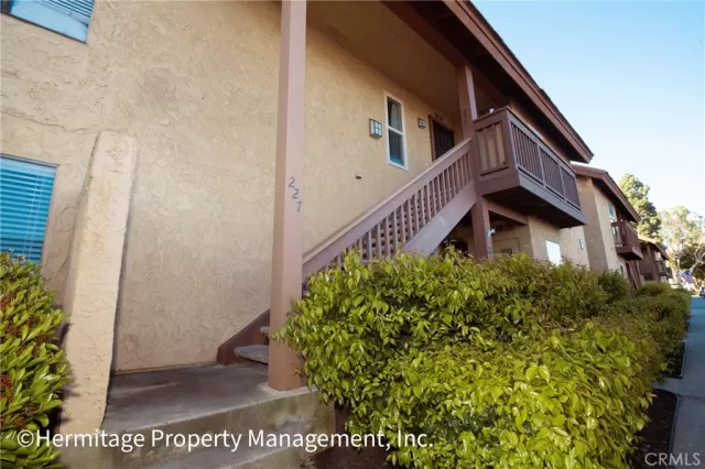 MLS: OC24067034 Condo For Sale