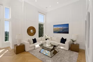 Photo #3: OC24067290 Listing