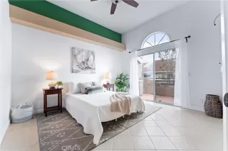 Photo #4: OC24067788 Listing