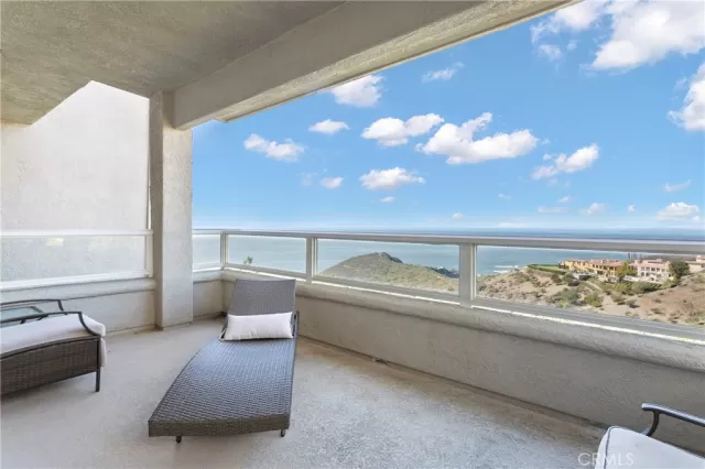 MLS: OC24068083 Condo For Sale