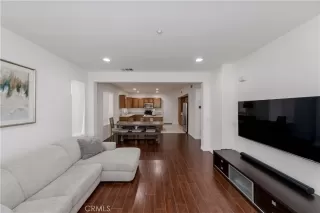 Photo #4: OC24068174 Listing 