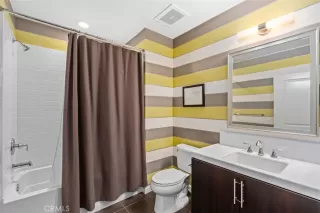 Photo #5: OC24068267 Listing