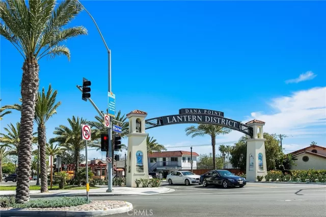 MLS: OC24068321 Condo For Sale