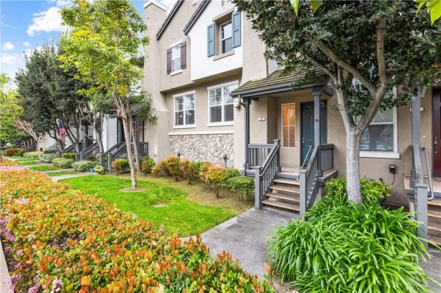 MLS: OC24068671 Condo For Sale