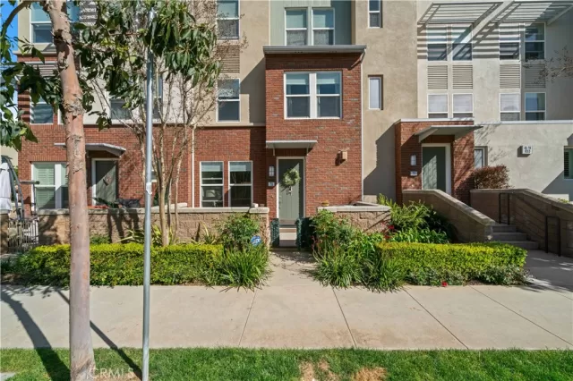 MLS: OC24068805 Condo For Sale