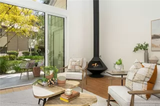 Photo #1: OC24068989 Listing 