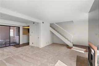 Photo #4: OC24069360 Listing