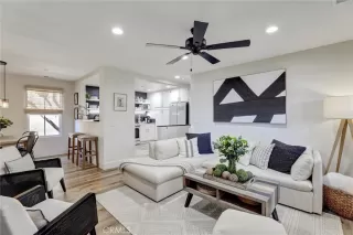 Photo #5: OC24069508 Listing 