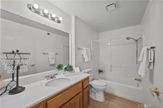 Photo #4: OC24069580 Listing 