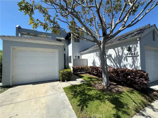 MLS: OC24069623 Condo For Sale