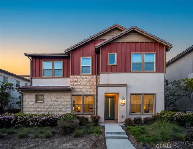 MLS: OC24069703 Condo For Sale