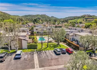 Photo #2: OC24069881 Listing