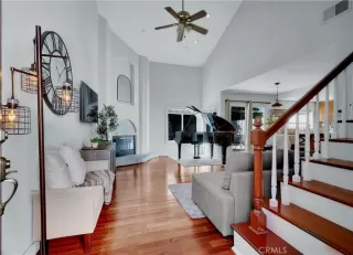 Photo #4: OC24069881 Listing