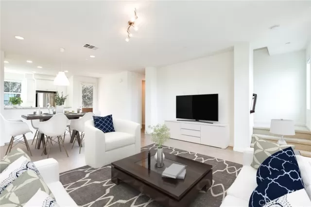 MLS: OC24069934 Condo For Sale