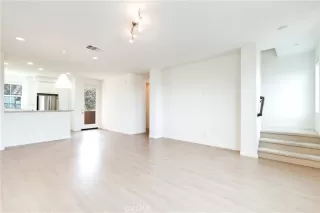 Photo #1: OC24069934 Listing 