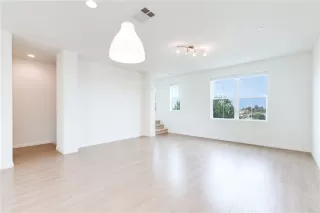 Photo #5: OC24069934 Listing 