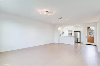 Photo #6: OC24069934 Listing 