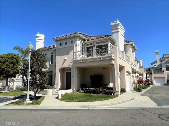 MLS: OC24070360 Condo For Sale