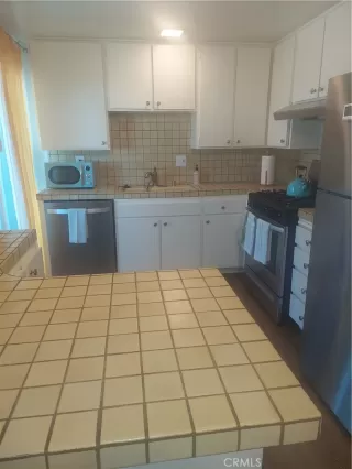 Photo #4: OC24070495 Listing 