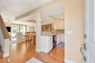 Photo #5: OC24071319 Listing 