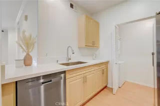 Photo #6: OC24071518 Listing 