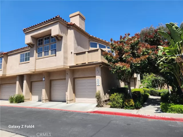 MLS: OC24071812 Condo For Sale