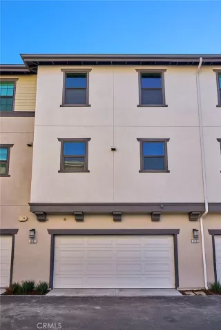 Photo #1: OC24072579 Listing 