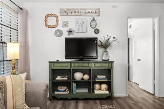 Photo #5: OC24072629 Listing 