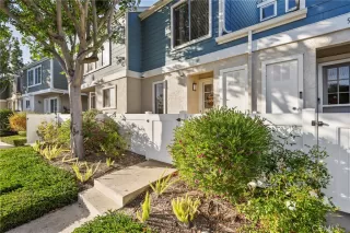 Photo #2: OC24073001 Listing