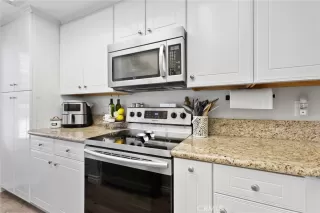 Photo #6: OC24073001 Listing