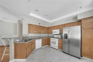 Photo #5: OC24073535 Listing