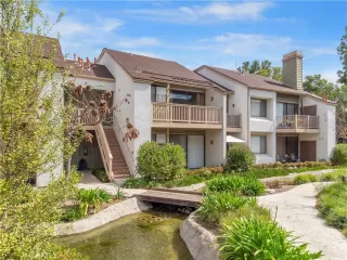 Photo #3: OC24073662 Listing 