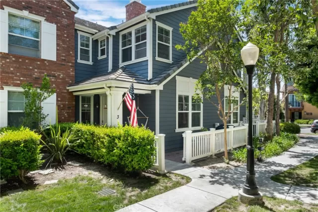 MLS: OC24073930 Condo For Sale